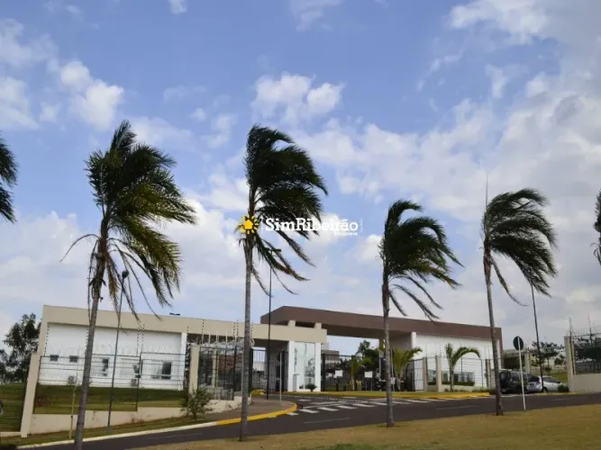 Sobrado a venda no condomínio Terras de Florença. Bairro Vila do Golf.