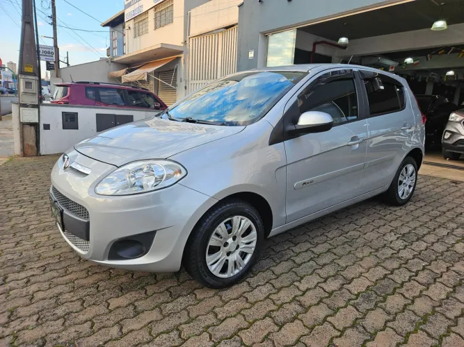Fiat Palio Essence 1.6 Flex 16V 5P 2016