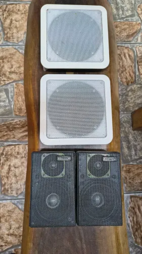 Caixas de som ambiente 