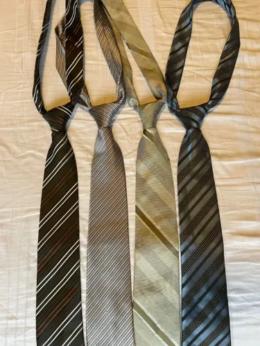 Kit 4 Gravatas Executivas - Seda e Jacquard (Marcas Variadas)