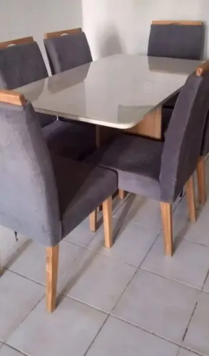 Mesa de Jantar 6 Lugares com Tampo em Vidro - Estado de Nova - R$ 999