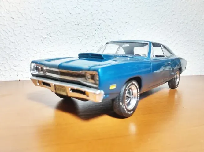 Miniatura Plymouth GTX Roadrunner 1969