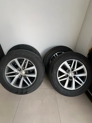 Rodas aro 18 Hilux srx