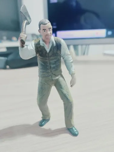 Action Figure Biohazard 4 Aldeão oficial Capcom Agatsuma