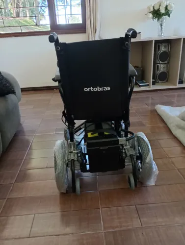 Cadeira de rodas motorizada Ortobras