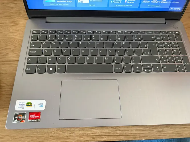 Notebook Lenovo ryzen 7