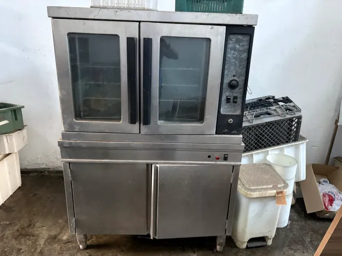 Oportunidade única em maquinários pra cozinha, bares, restaurantes!