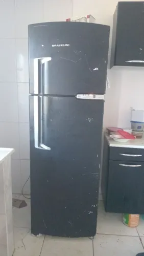 Geladeira usada  gelo seco