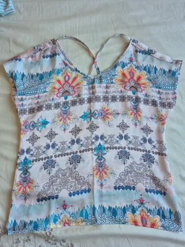 Blusa feminina estampada tamanho M.