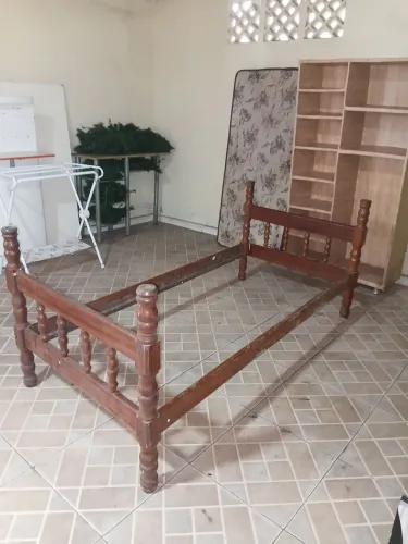 Estrutura de cama solteiro