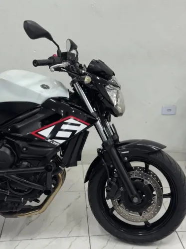 Yamaha XJ6 N 2015