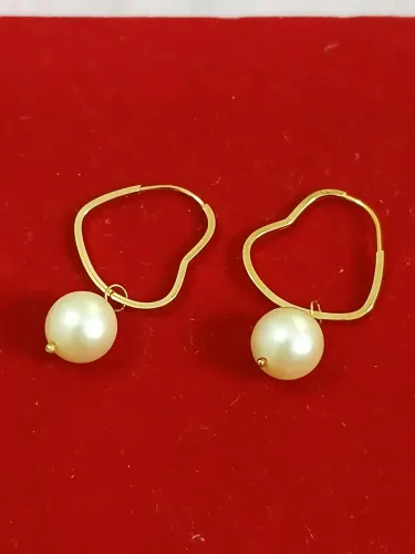 Par de brincos coração pérolas ouro 18k 750 2gramas