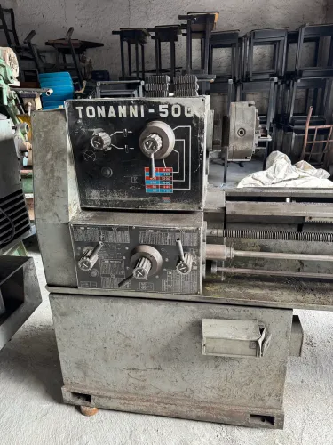 Torno Mecânico Tonanni 500 1500mm barramento