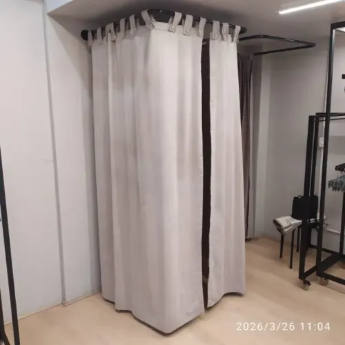 Provador de roupas medida 90 x 90 completo com cortina e espelho