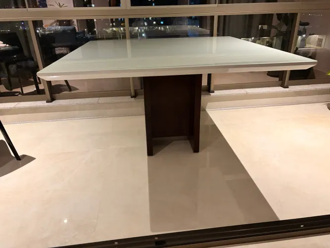 Mesa de jantar 6 lugares Nobel 1,60m x1,60