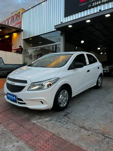 Chevrolet Onix JOY Hatch 1.0 8V Flex Mec. 4P 2018