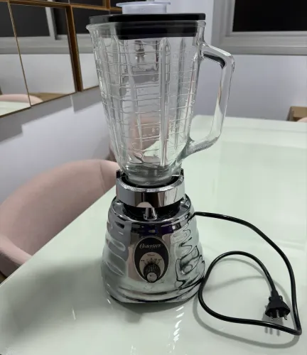 Liquidificador Oster Osterizer Classic Clássico Cromado Vidro 127V Modelo 4655-017