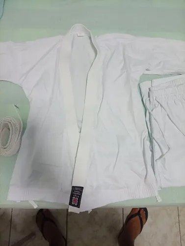 Kimono infantil