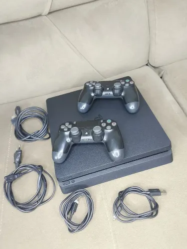 Ps4 slim 2 controles originais 
