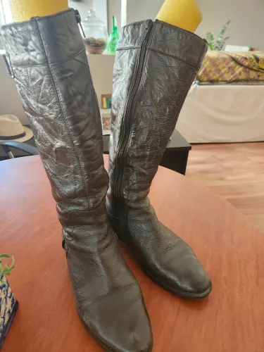 Bota de couro