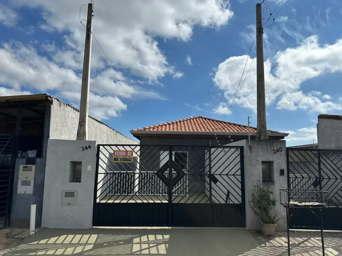 Casa à Venda - , Mairinque