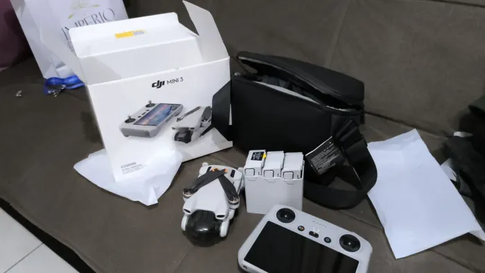 DRONE DJI MINI 3 (NOVO) COM TELA