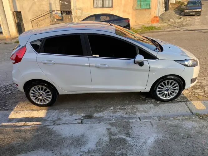 Ford Fiesta Tit./tit.plus 1.6 16V Flex Aut. 2014