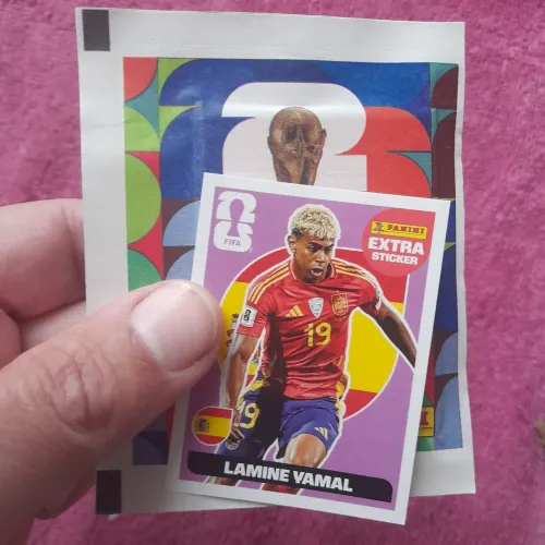Pacotinho de figurinhas + 1 figurinha extra LAMINE YAMAL