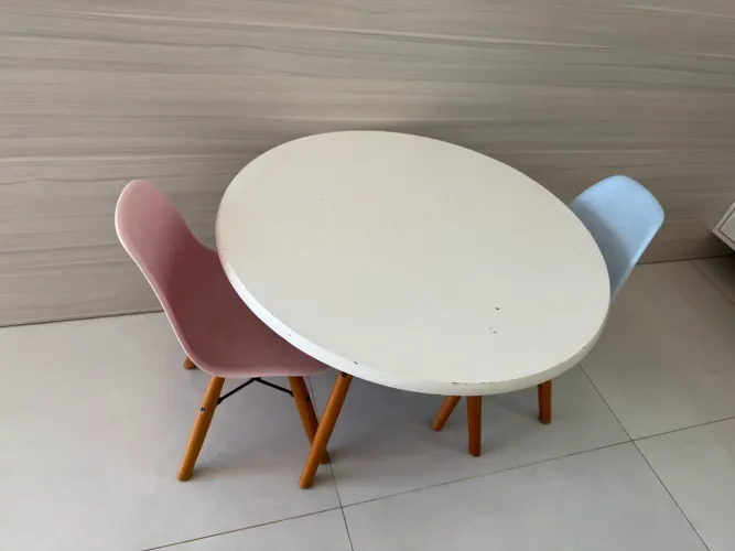 Mesa e cadeira infantil 