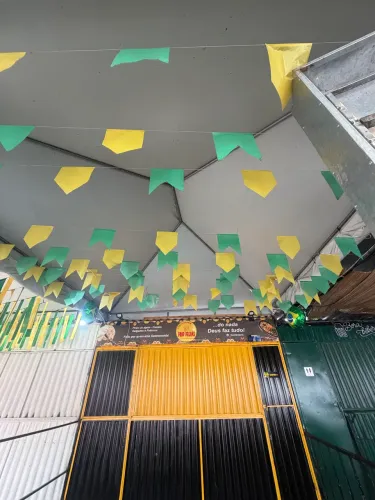 Toldo 8x4 praticamente novo