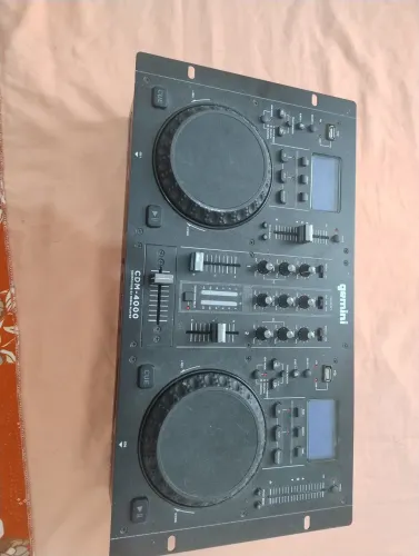 CDJ 4000 Gemini - equipamento para DJ
