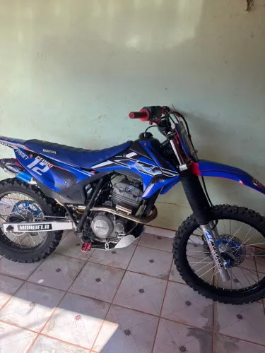 Moto pra trilha