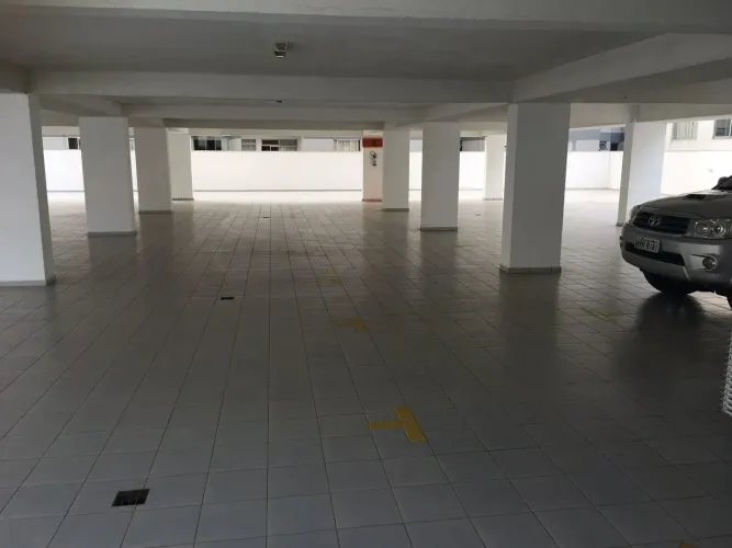 Estacionamento em Coqueiros