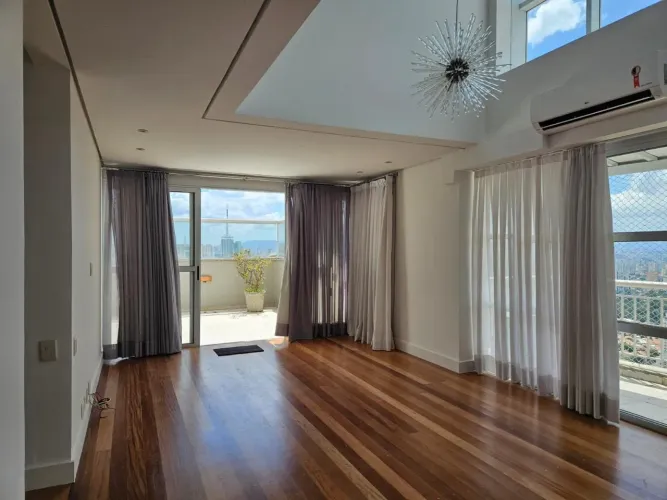 Casa Para Venda Vila Guarani (z Sul), 7 Quartos, 3 Suítes, 1 Vaga, 470m²