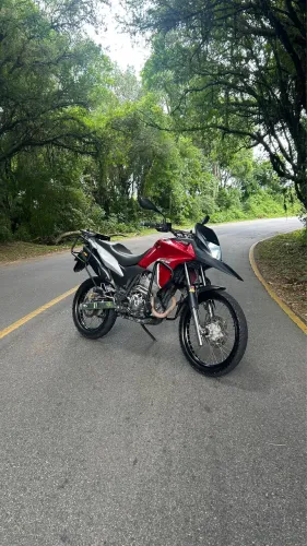 XRE 300 