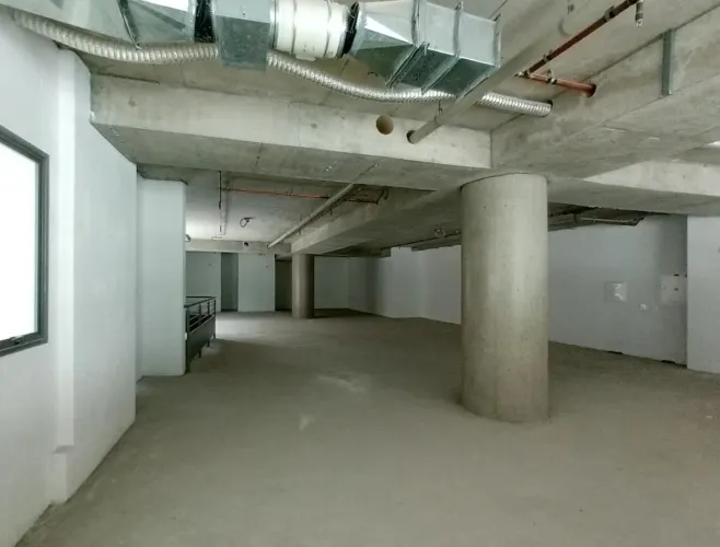 Loja na Rua Guatapara, 301 - Loja 641 m²
