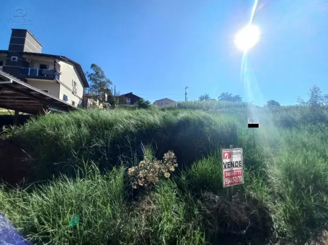 TERRENO À VENDA