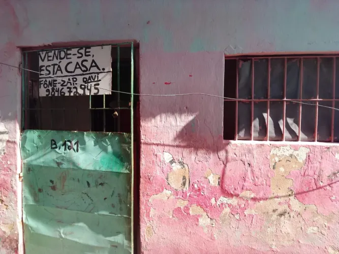 CASA PRA VENDER EM TORRÕES
