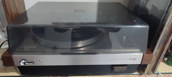 Toca disco Sansui FR 4060