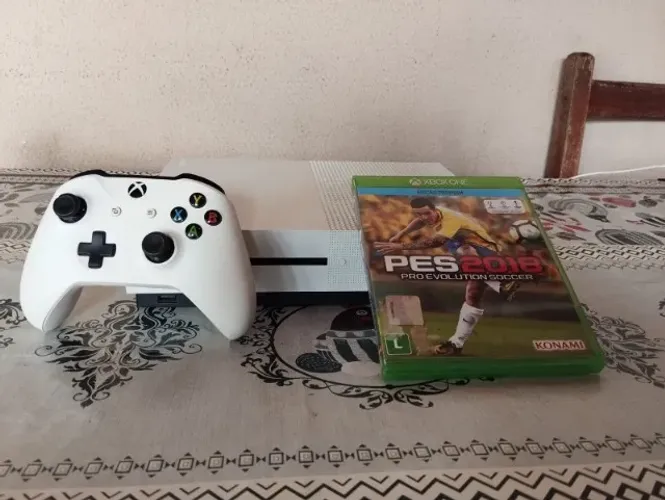 XBOX ONE S 1TB