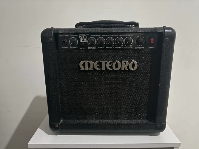 Amplificador Meteoro Nitrous Drive NDE15