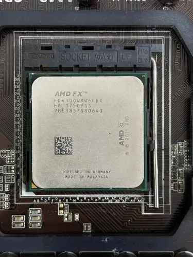Placa mãe M5a78l-m Am3 +Processador Fx 6300
