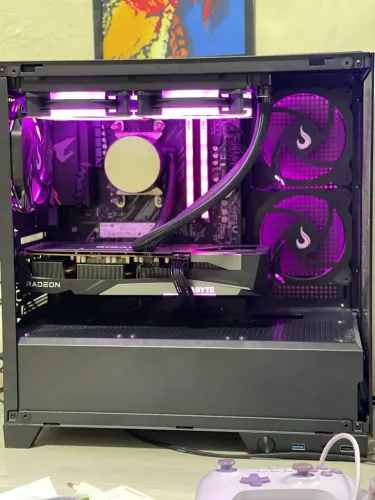 PC GAMER RYZEN 7 5700X RX 7600 TRIPLE FAN 32GB RAM