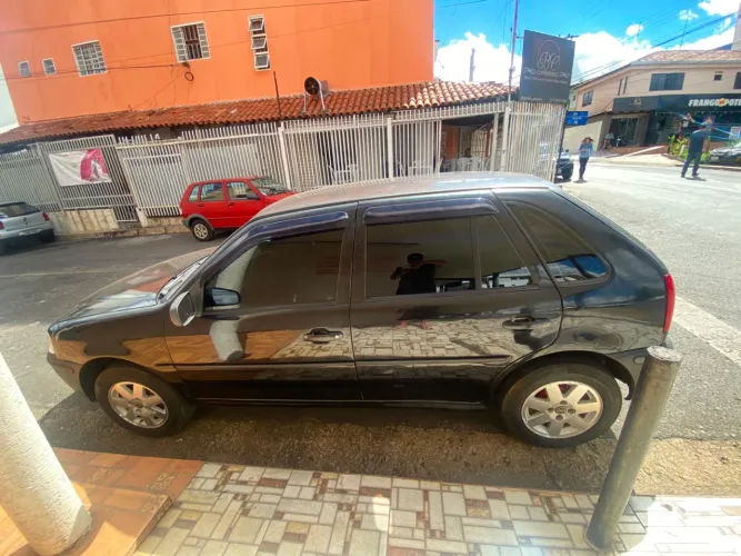 Volkswagen Gol Geração III Plus 1.0 MI 16V Gasolina Mec. 4P 2005
