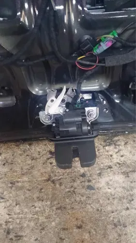 Fechadura Tampa Traseira Audi Q7 2010 / 2015