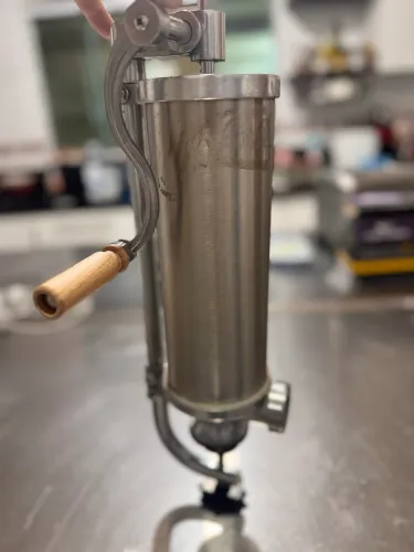 Canhão Ensacador de Linguiça Manual Inox / Alumínio - Embutidora de Mesa