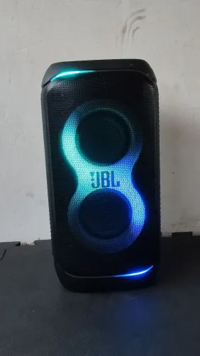 Vendo caixa JBL Party Box 320