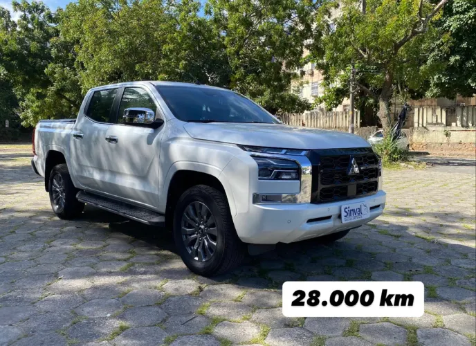 Mitsubishi TRITON HPE-S 2.4 CD 4X4 TB Diesel Aut. 2026