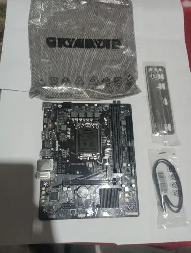 Placa mãe gigabyte