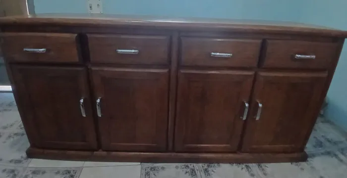 Buffet de Madeira - Elegância e Durabilidade!